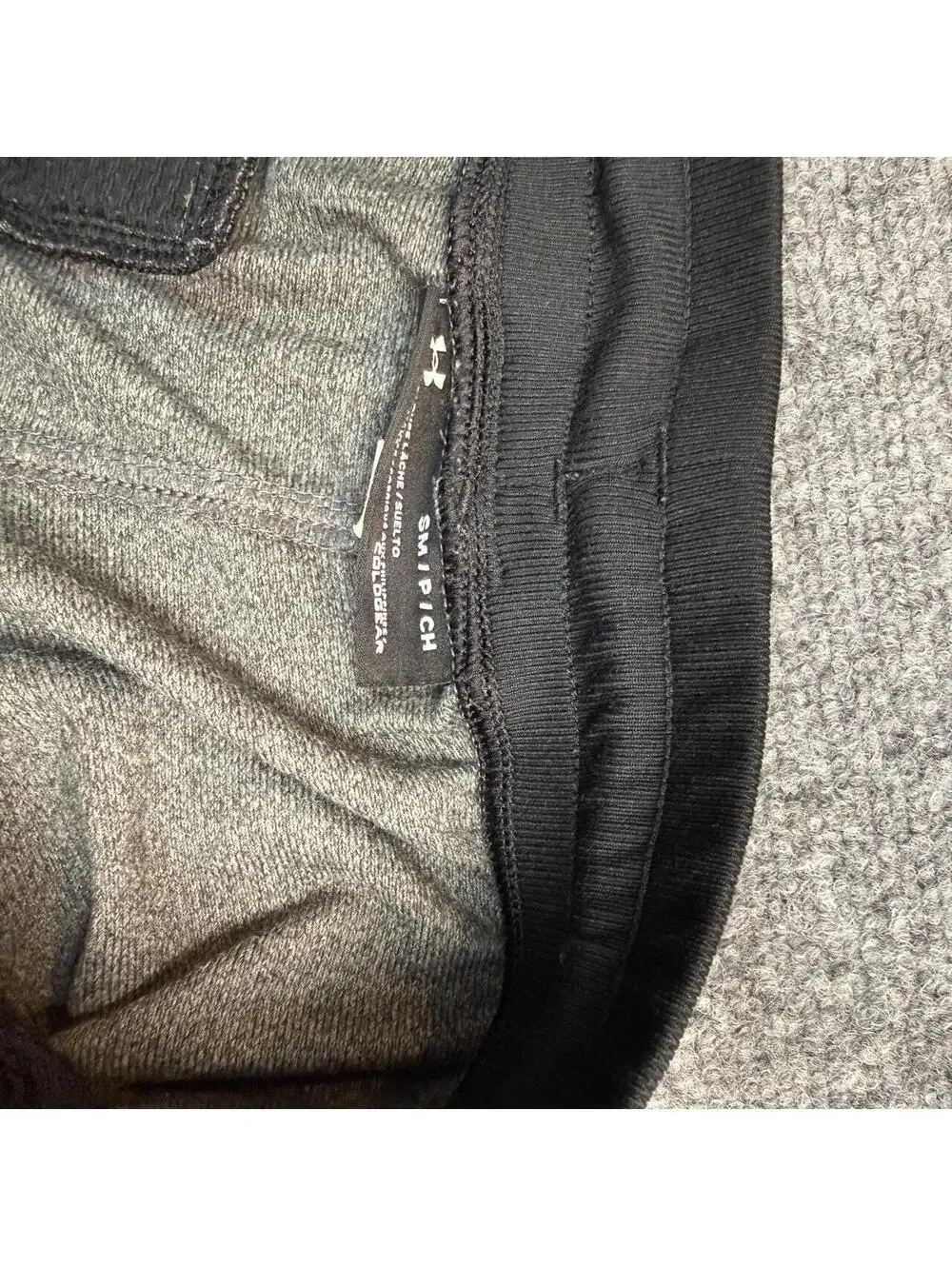 Under Armour Men's athletic sweatpants joggers size small